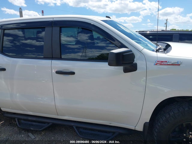 Chevrolet Silverado 1500 Custom Trail Boss 2019 1GCPYCEF5KZ276937 Image 13