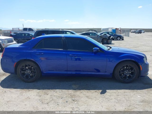 2C3CCABG9KH689429 Chrysler 300 300s
