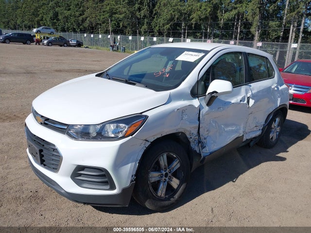 Chevrolet TRAX LS 2019 3GNCJKSBXKL322601 Image 2
