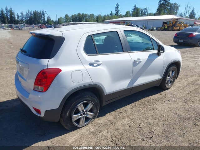 Chevrolet TRAX LS 2019 3GNCJKSBXKL322601 Image 4