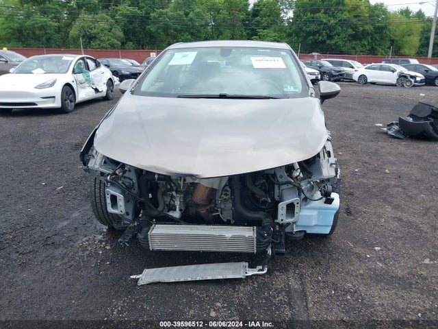 Chevrolet Cruze Lt Auto 2018 1G1BE5SM0J7205049 Image 12