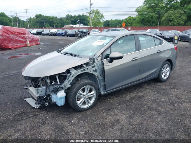 Chevrolet Cruze Lt Auto 2018 1G1BE5SM0J7205049 Image 2