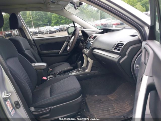 JF2SJADC5GH518800 Subaru Forester 2.5i Premium