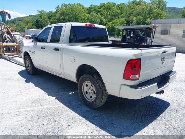 1C6RR7FT4NS199807 RAM 1500 Classic Tradesman Quad Cab 4x4 6'4 Box