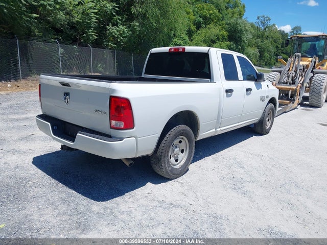1C6RR7FT4NS199807 RAM 1500 Classic Tradesman Quad Cab 4x4 6'4 Box