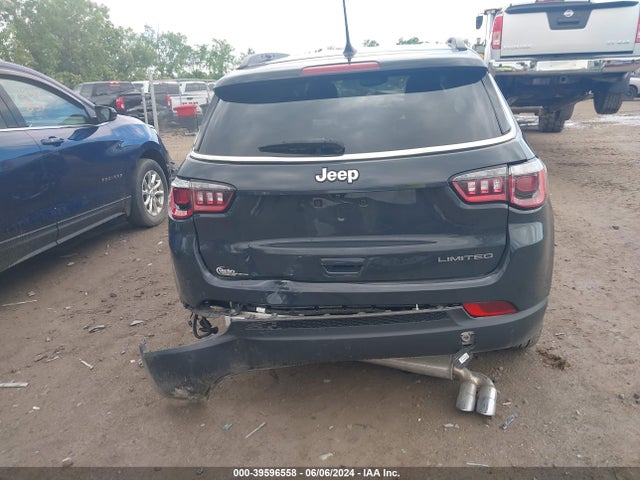 3C4NJCCB7JT369010 Jeep Compass Limited Fwd