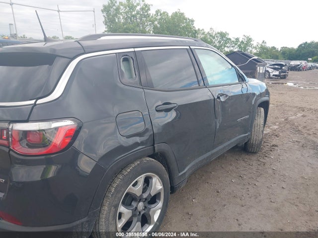 3C4NJCCB7JT369010 Jeep Compass Limited Fwd