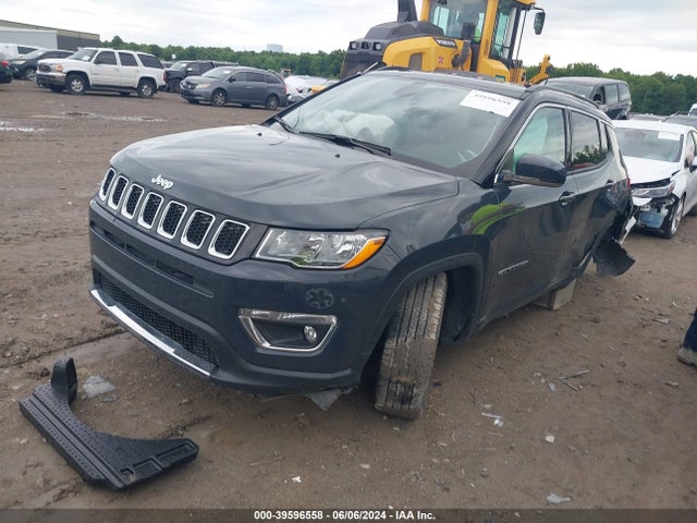 3C4NJCCB7JT369010 Jeep Compass Limited Fwd
