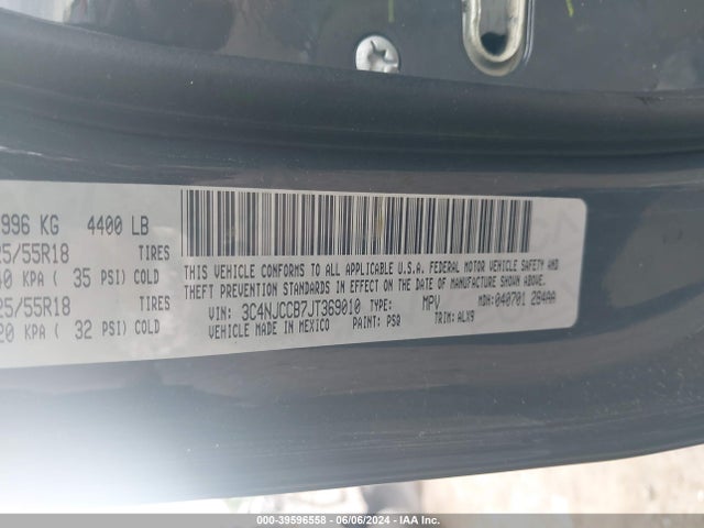 3C4NJCCB7JT369010 Jeep Compass Limited Fwd