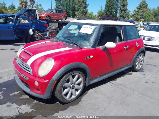 2005 MINI COOPER S WMWRE33525TL11417 Photo 1