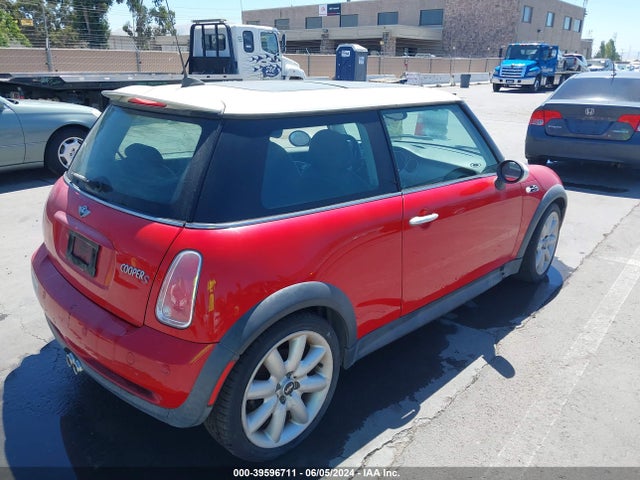 2005 MINI COOPER S WMWRE33525TL11417 Photo 3