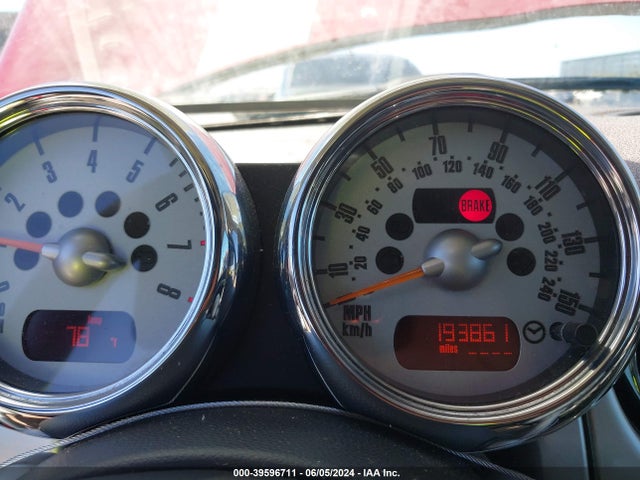 2005 MINI COOPER S WMWRE33525TL11417 Photo 6