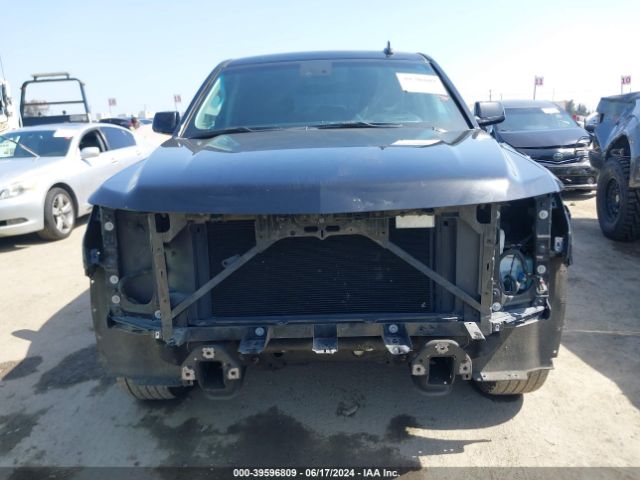 1GNSCHKC1JR260255 Chevrolet Suburban Lt
