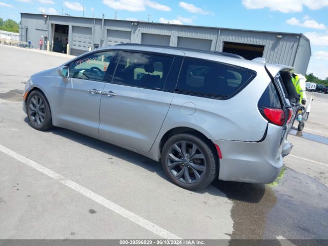2C4RC1EG6JR165231 Chrysler Pacifica Touring L Plus