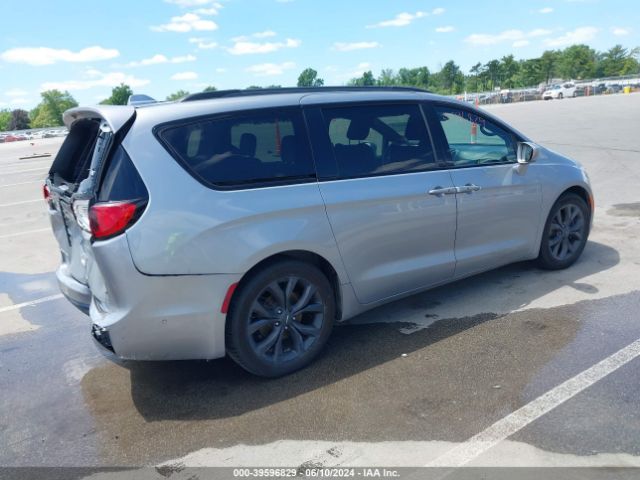 2C4RC1EG6JR165231 Chrysler Pacifica Touring L Plus