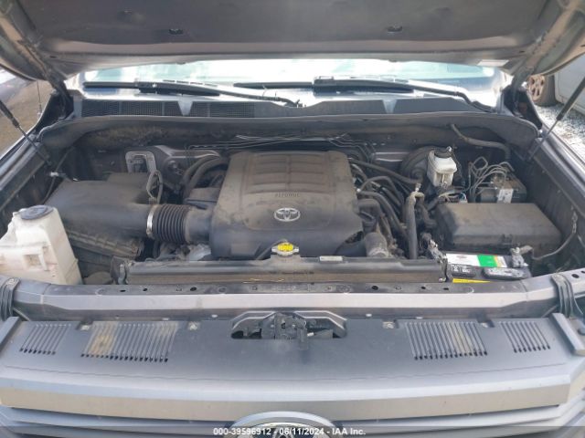 5TFDW5F11EX341886 Toyota Tundra Sr5 5.7l V8