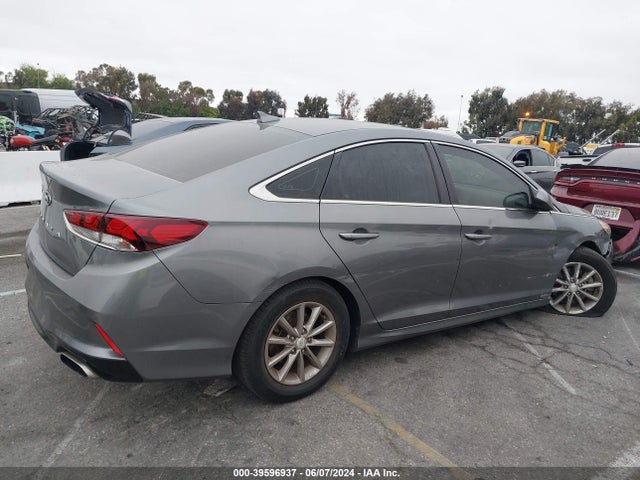 Hyundai SONATA SE 2018 5NPE24AF7JH653200 Image 13