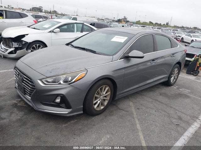 Hyundai SONATA SE 2018 5NPE24AF7JH653200 Image 2