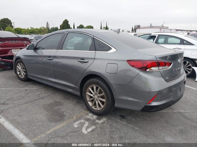 Hyundai SONATA SE 2018 5NPE24AF7JH653200 Image 3