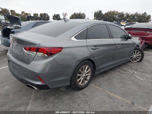 Hyundai SONATA SE 2018 5NPE24AF7JH653200 Image 4