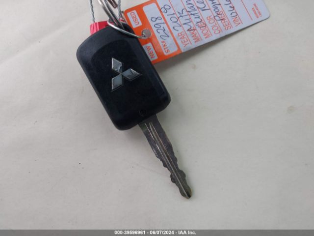 JA4AD2A35JZ066936 Mitsubishi Outlander Es