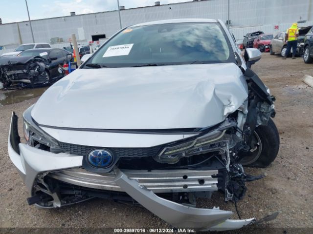 JTDEAMDE2MJ031959 Toyota Corolla Hybrid Le