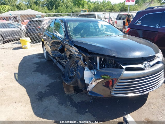 Toyota CAMRY LE 2015 4T4BF1FK4FR505371 main image