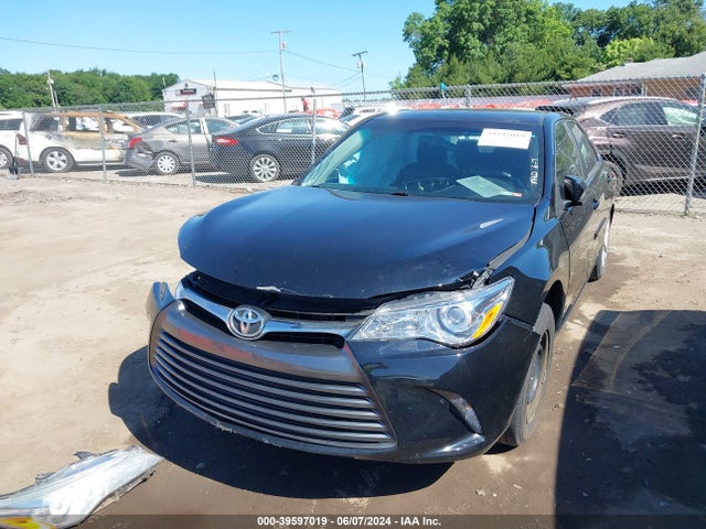 Toyota CAMRY LE 2015 4T4BF1FK4FR505371 Image 2