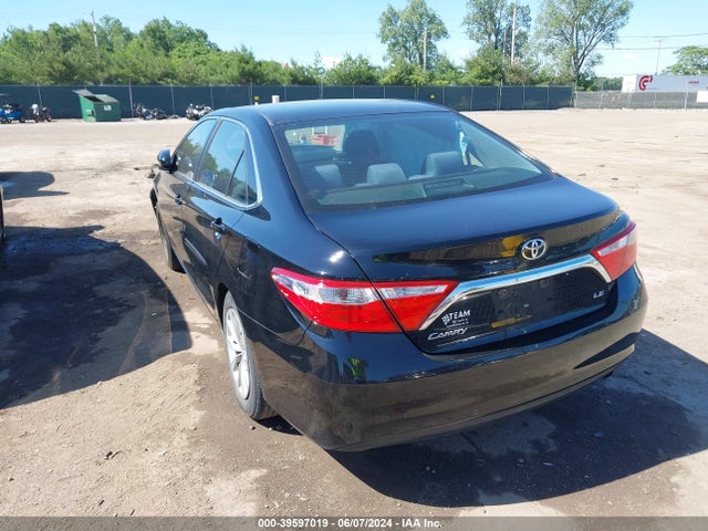 Toyota CAMRY LE 2015 4T4BF1FK4FR505371 Image 3