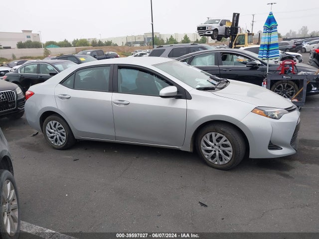 Toyota COROLLA LE 2019 5YFBURHEXKP893899 Image 13