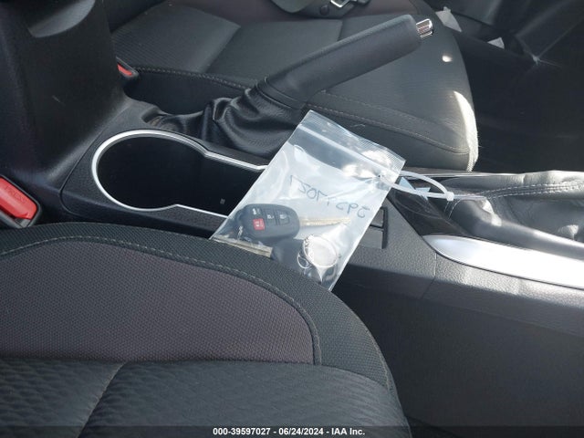 Toyota COROLLA LE 2019 5YFBURHEXKP893899 Image 17