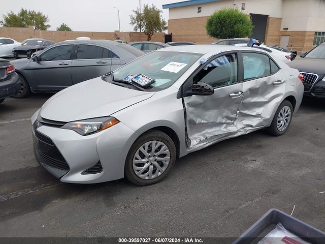 Toyota COROLLA LE 2019 5YFBURHEXKP893899 Image 2