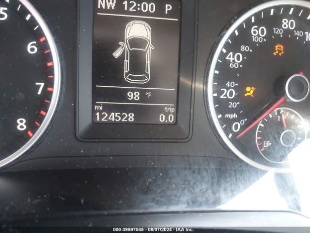 WVGAV7AX8FW523567 Volkswagen TIGUAN S