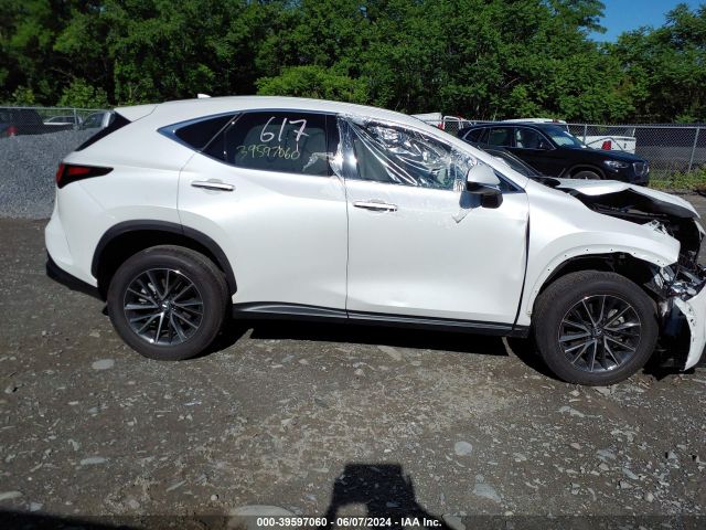 2T2GGCEZ3RC046231 Lexus Nx 350 Premium