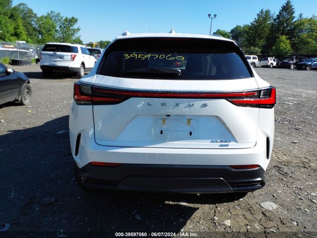 2T2GGCEZ3RC046231 Lexus Nx 350 Premium