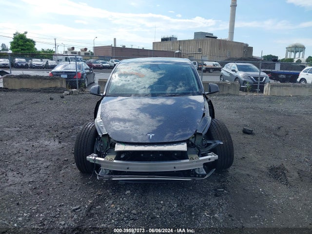 2024 TESLA MODEL Y 7SAYGAEE8RF059937 Photo 5