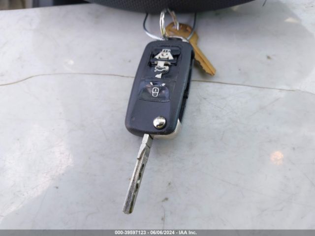 1VWAP7A30EC011889 Volkswagen Passat 2.5l S