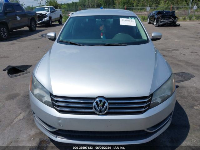 1VWAP7A30EC011889 Volkswagen Passat 2.5l S