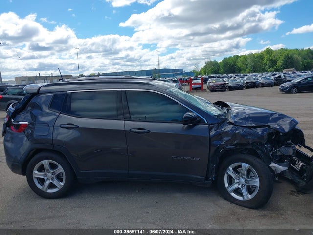 Jeep Compass Latitude 4x4 2024 3C4NJDBN2RT586140 Image 14