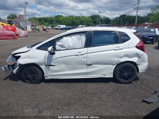 3HGGK5G61JM731973 Honda Fit Sport