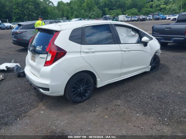 3HGGK5G61JM731973 Honda Fit Sport