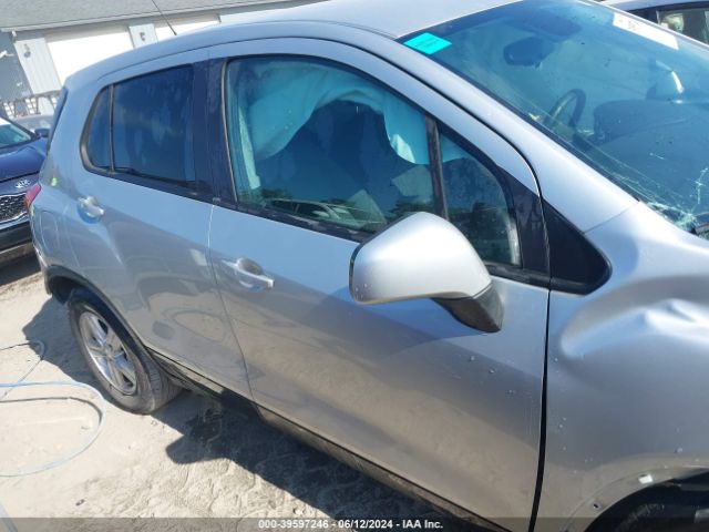 3GNCJKSB6KL391723 Chevrolet TRAX LS