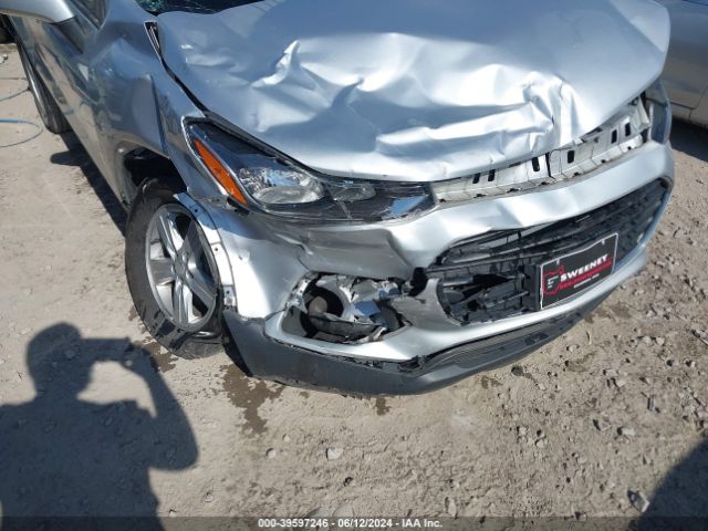 3GNCJKSB6KL391723 Chevrolet TRAX LS