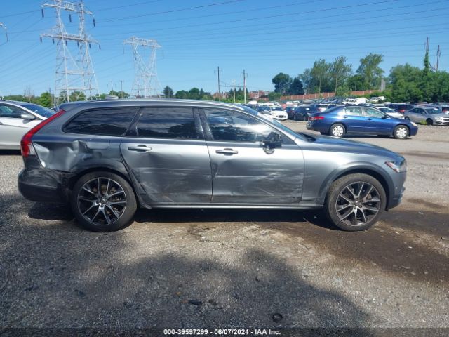 YV4A22NL4H1007128 Volvo V90 Cross Country T6