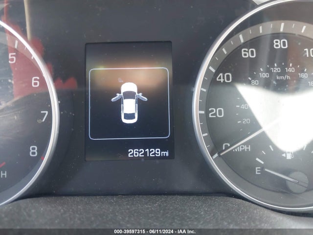 Hyundai Elantra Limited 2017 5NPD84LF7HH013389 Image 7
