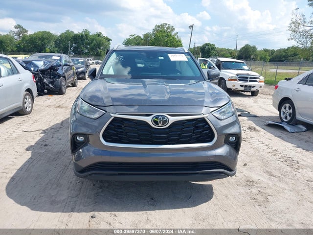 Toyota Highlander Xle 2024 5TDKDRAH7RS052872 Image 12