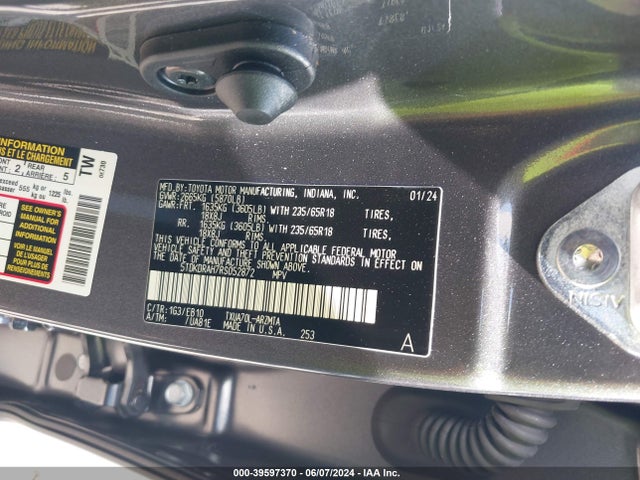 Toyota Highlander Xle 2024 5TDKDRAH7RS052872 Image 9