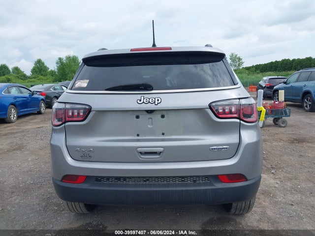 3C4NJDBB2LT117465 Jeep Compass Latitude 4x4