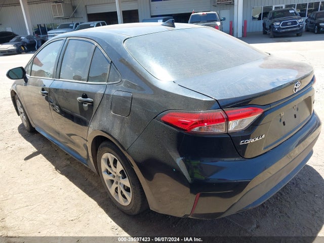 Toyota COROLLA LE 2021 5YFEPMAE5MP226078 Image 3