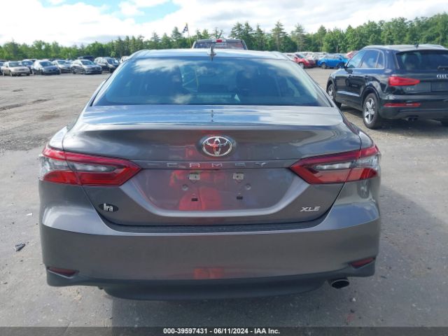 4T1F11AK6MU540105 Toyota CAMRY XLE